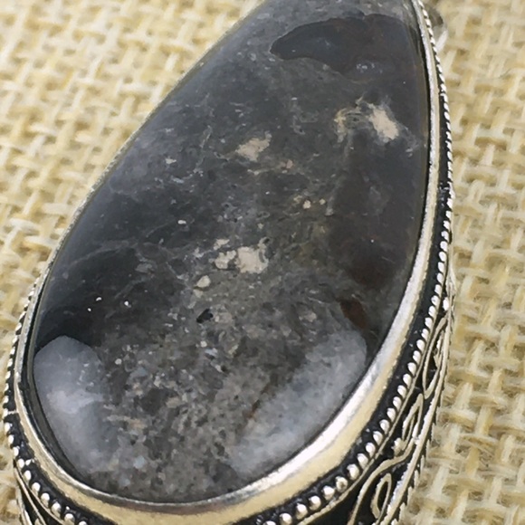 Jasper Stone Pendant Necklace - Picture 4 of 8